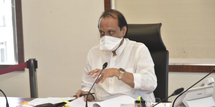 पुणे शहराचे प्रश्न तातडीने मार्गी लावण्यासाठी सर्व विभागांनी समन्वय, सहकार्याने काम करा – उपमुख्यमंत्री अजित पवार यांचे निर्देश
